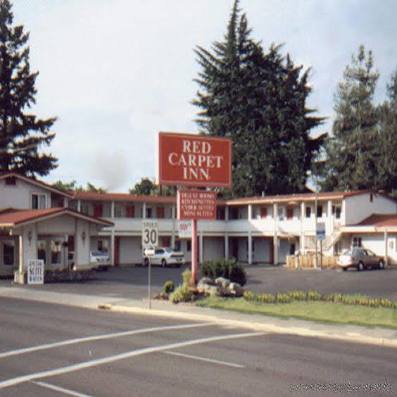 Red Carpet Inn Медфорд Екстериор снимка
